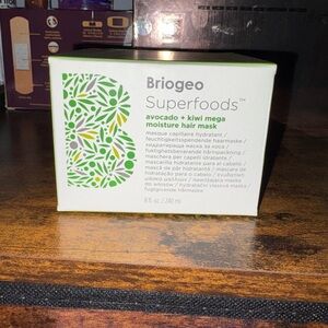 Briogeo Superfoods Avocado Kiwi Hair Mask